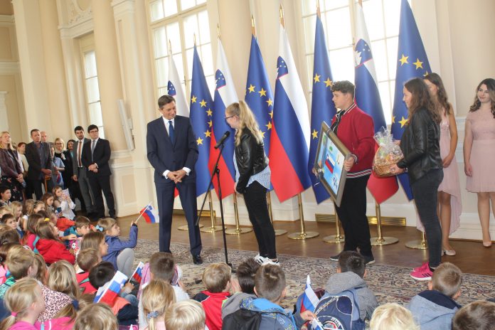 OS_pri predsedniku republike (3)