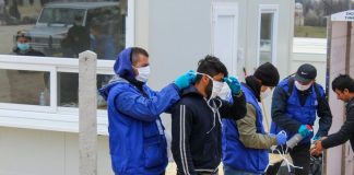 Fotografija je simbolična. (Na fotografiji migranti v Bihaću, vir: klix.ba)