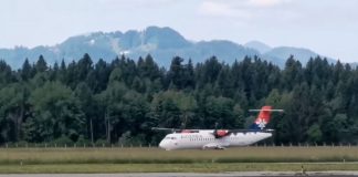 Air Serbia pristala na Brniku