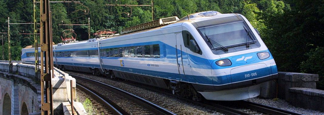 Vožnja z vlakom med COVID-19